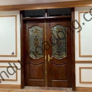 Cửa kính hoa đồng sử dụng ngày một phổ biến