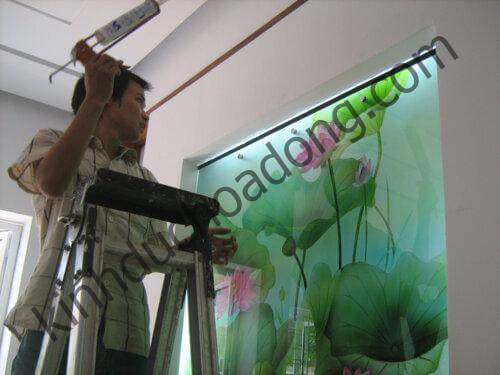 Tranh kính điêu khắc