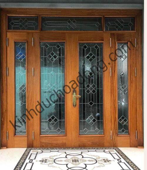 mẫu cửa gỗ kính hoa đồng tại hà nội